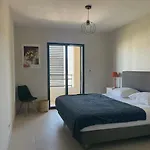 Moderne 3 Spacieuses Sur Le Port De Porto-vecchio Avec Vue