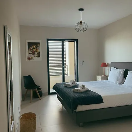 Moderne 3 Spacieuses Sur Le Port De Porto-vecchio Avec Vue Appartement
