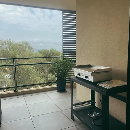 Spacieux 6 Personnes Sur Le Vieux Port Porto-Vecchio (Corsica)