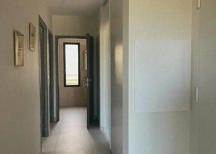 Moderne 3 Spacieuses Sur Le Port De Porto-vecchio Avec Vue *