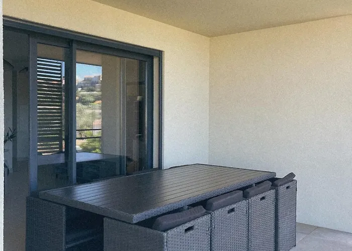 Moderne 3 Spacieuses Sur Le Port De Porto-vecchio Avec Vue * Porto-Vecchio (Corsica)