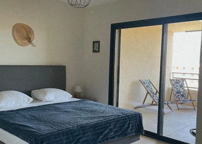 Апартаменти Spacieux 6 Personnes Sur Le Vieux Port Порто-Веккіо