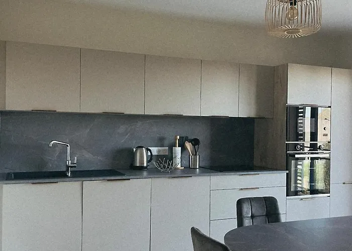 Moderne 3 Spacieuses Sur Le Port De Porto-vecchio Avec Vue